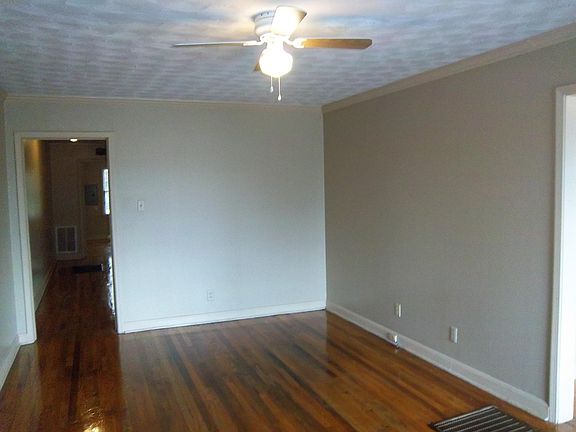 2nd image of 26 N Holmes St