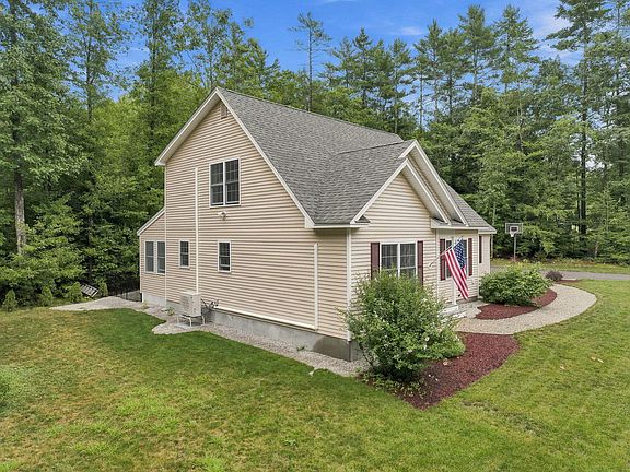 4th image of 82 Pine Meadows Circle