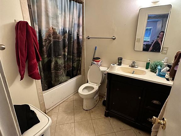 5th image of 3217 Jenny Ct