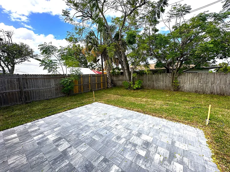 P (Stanton 1285 S Alhambra Cir) — Photo 14