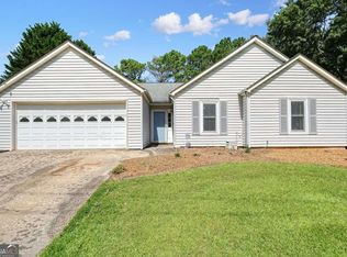 912 River Rock Dr, Woodstock, GA