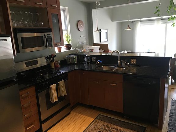 2nd image of 1536 W Henderson St APT 3