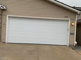 1602 Old Glory Rd, Lincoln, NE 68521