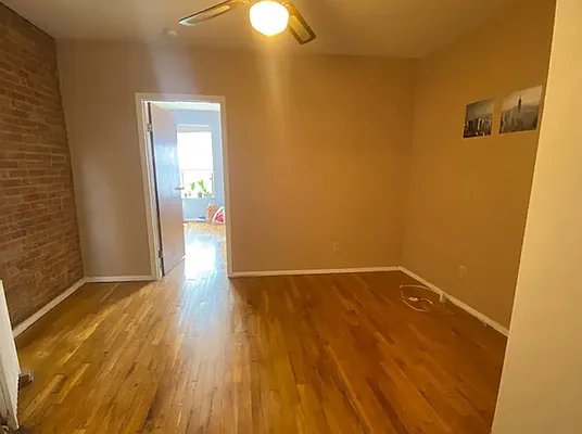 Rented by REAL New York | media 17