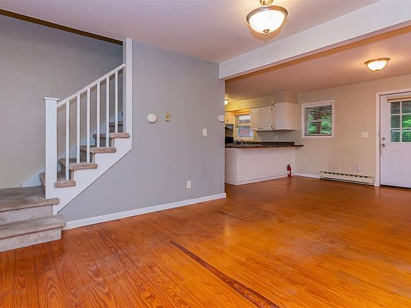 5th image of 188 Northville Rd