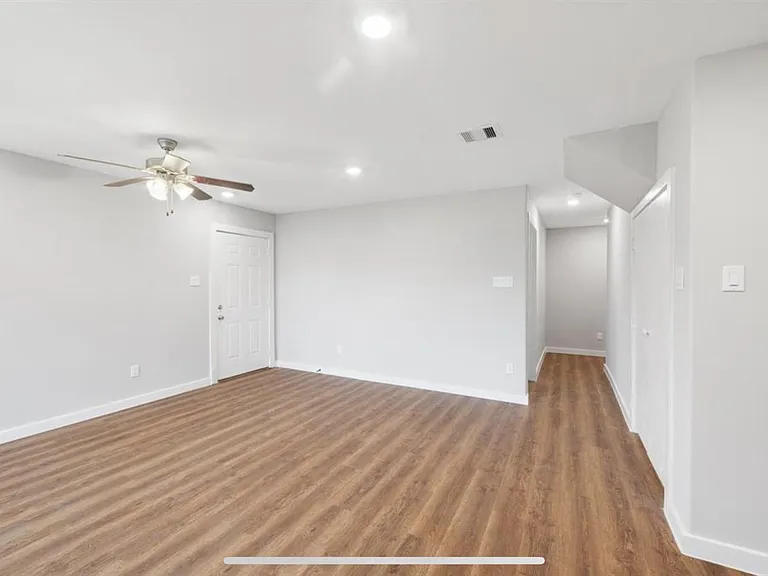 6004 Wedgefield St #B — Photo 11