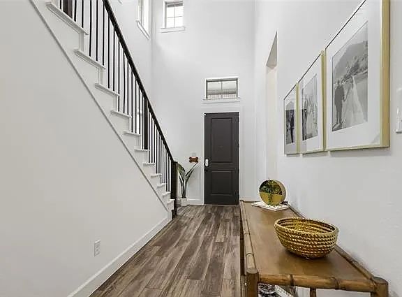 3rd image of 12857 Cabana Dr