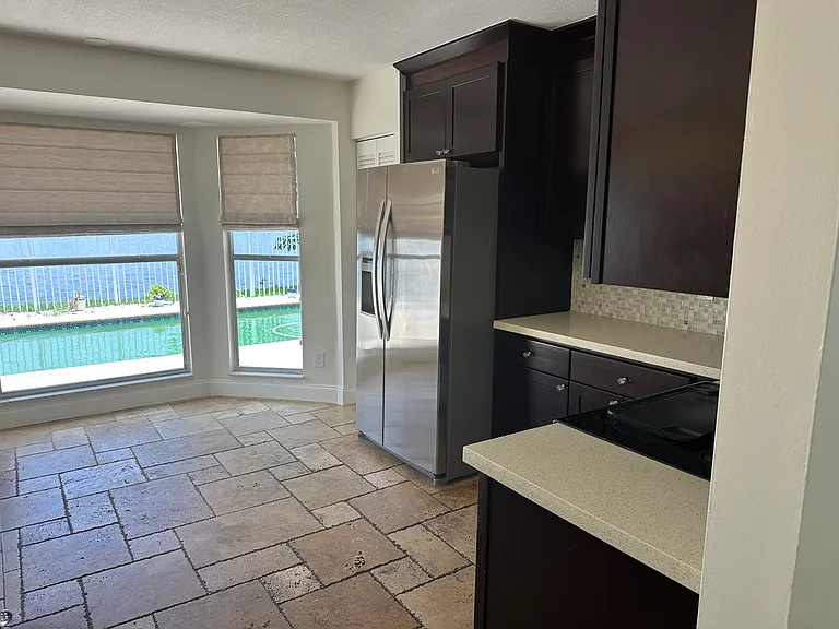 5220 NW 53rd Ave — Photo 8