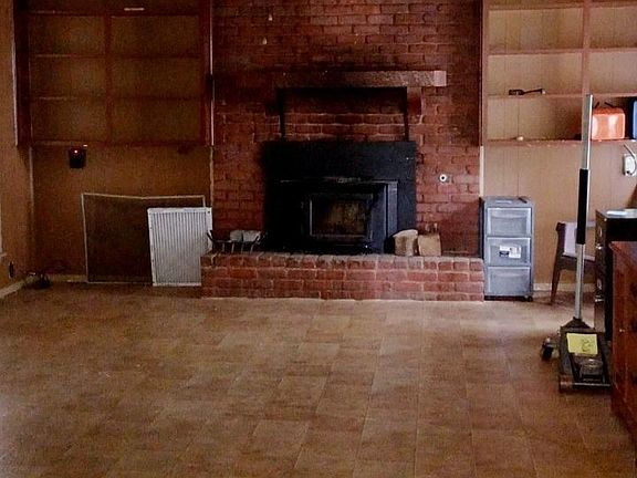 3rd image of 105 Hartfield Pl