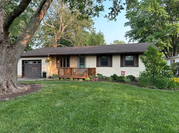 805 E Douglas St, Saint Joseph, IL 61873