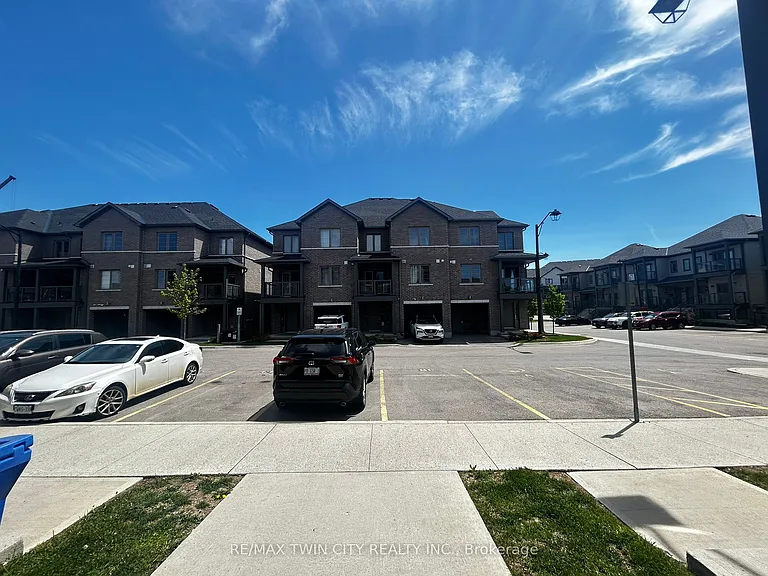 205 W Oak Trl #32 — Photo 13