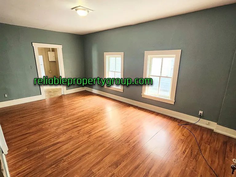 624 Walnut St — Photo 2