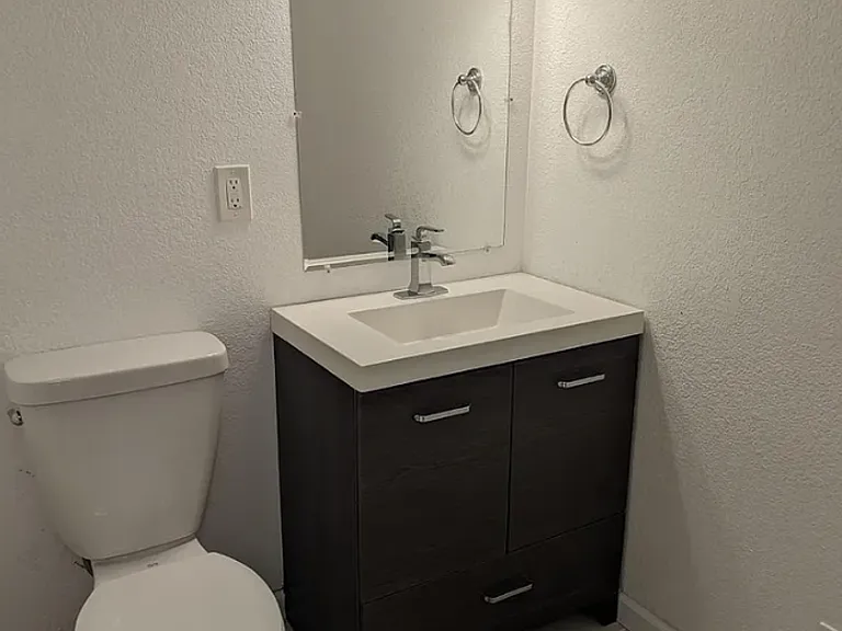 8560 Cedar Ln — Photo 9