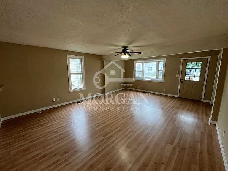4021 Brown St — Photo 2