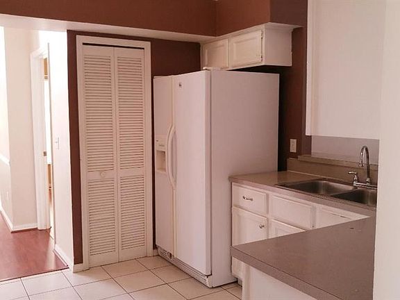 5th image of 1432 Abberton Dr #9