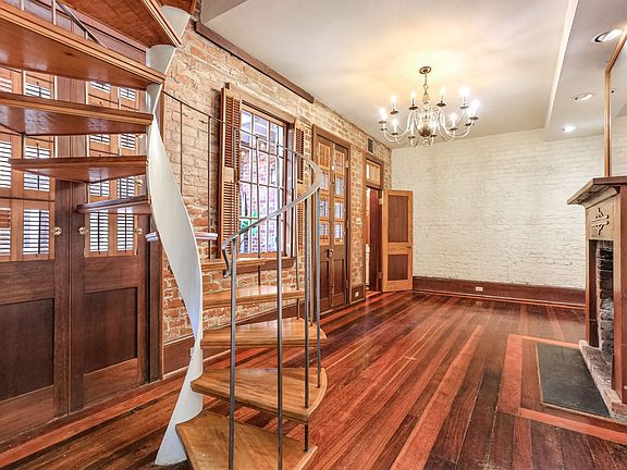5th image of 611 Esplanade Ave APT 4