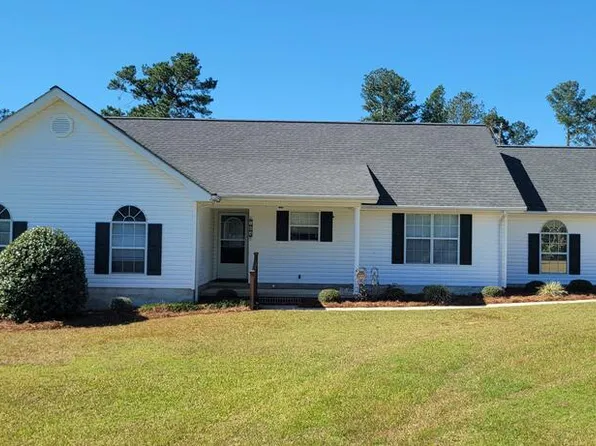 104 Susan Dr, Douglas, GA 31535