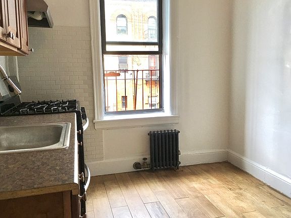 2nd image of 30-03 47th St #2B