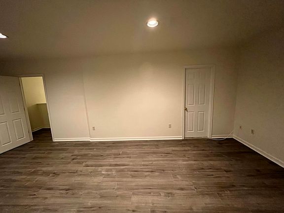 3rd image of 5602 Drawbridge Ct