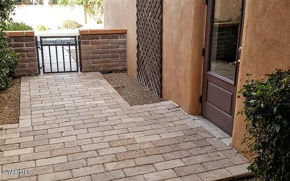 3rd image of 7962 N Placita Marquitos