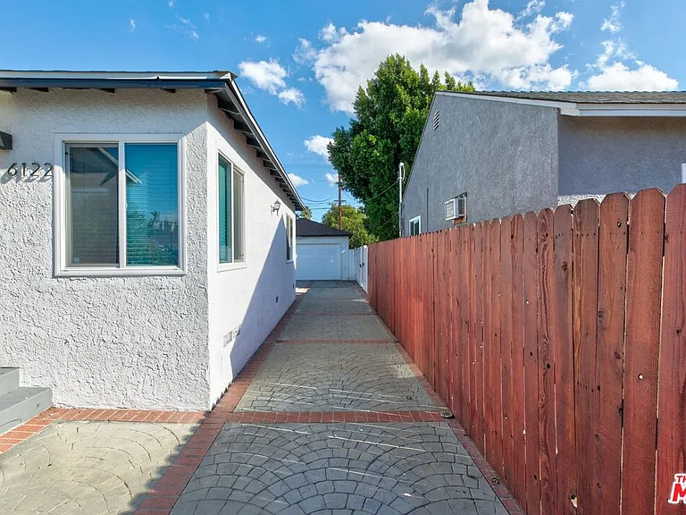 6122 Satsuma Ave — Photo 3