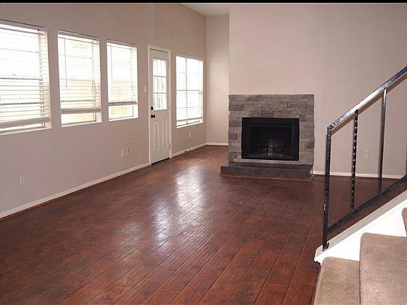 3rd image of 18578 N Lyford Dr