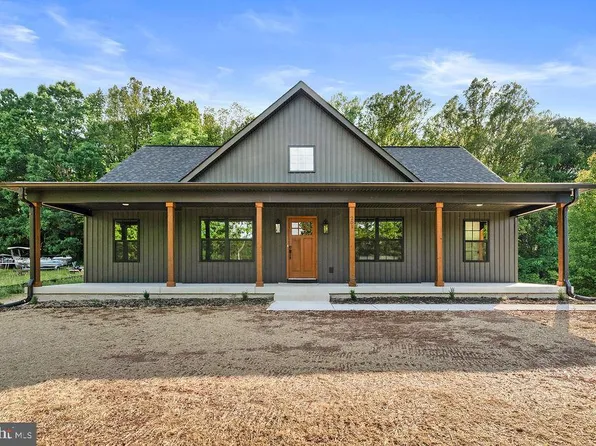 201 Seclusion Shores Dr, Mineral, VA 23117