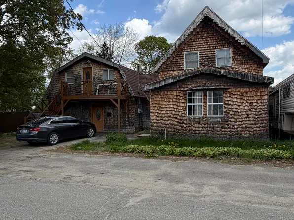 165 Knox Street, Millinocket, ME 04462