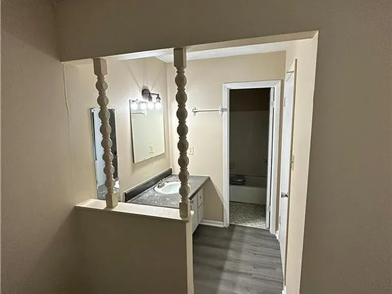 4959 Fieldcrest Dr — Photo 11