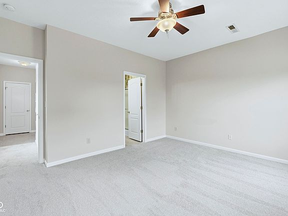 5th image of 9760 Silver Leaf Dr #701
