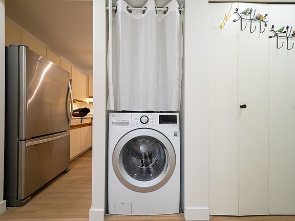 3rd image of 5790 Patterson Ave #305