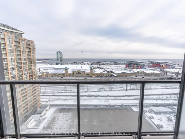135 E Liberty St, Toronto, ON
