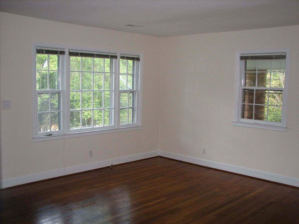 2nd image of 561 Clyde Dr