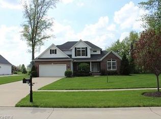 1035 Timber Trl, Grafton, OH 44044