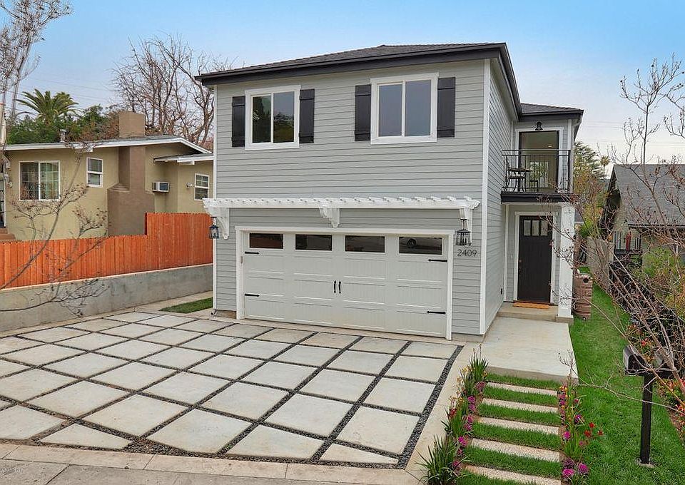 1st image of 2409 Langdale Ave