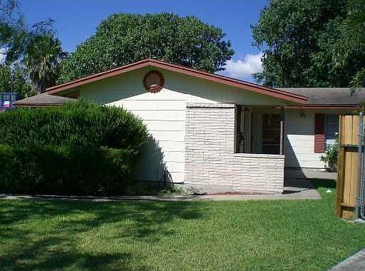 1st image of 126 Acacia Arch St