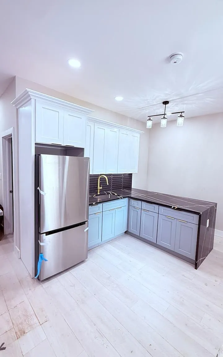 3 bed, 1200 sqft, $2,125 — Photo 1