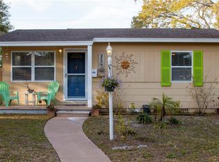 137 44th Ave N, Saint Petersburg, FL 33703