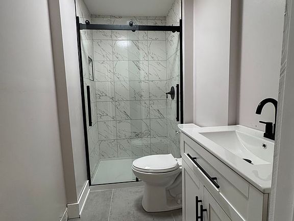 4th image of 532 W 26th St Unit 2