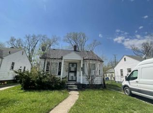 19505 Glastonbury Rd, Detroit, MI 48219
