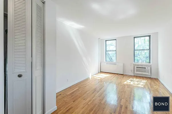 Rented by Bond New York | media 12