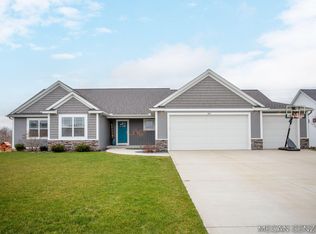 487 Midgrove Dr, Zeeland, MI 49464