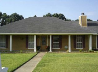 405 Beaver Creek Dr, Ridgeland, MS 39157