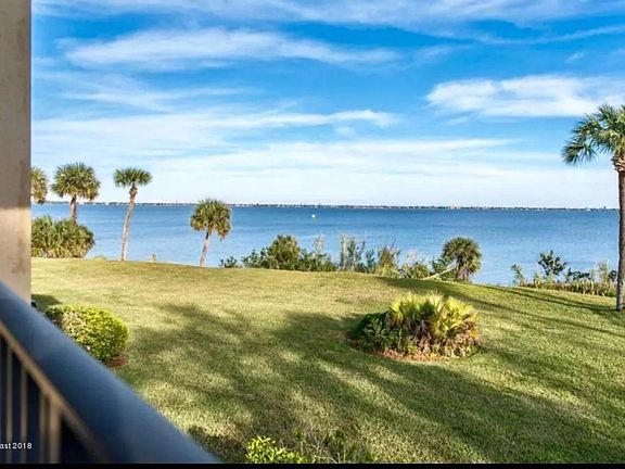 Breathtaking views of the intercoastal waterway