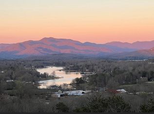 1248 Chatuge Manor Dr, Young Harris, GA 30582