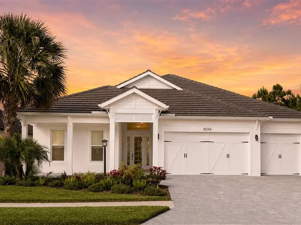 8294 Grande Shores Dr, Sarasota, FL 34240