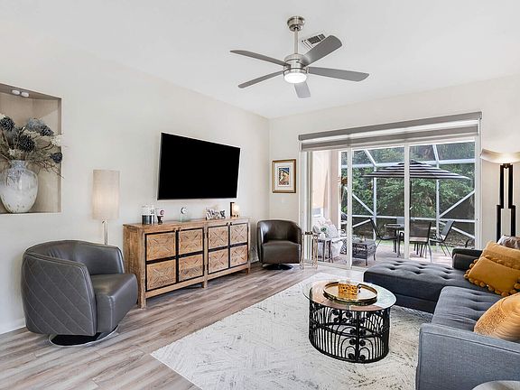 5th image of 8228 Brindisi Lane