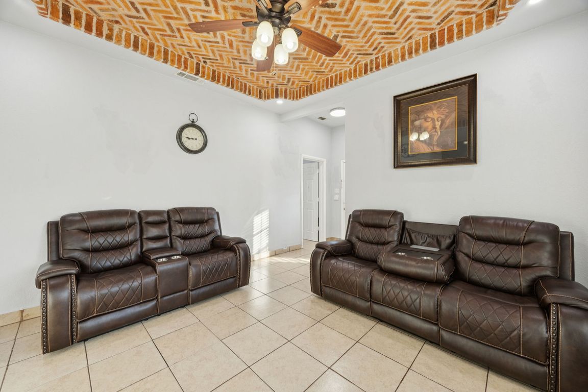 next background image