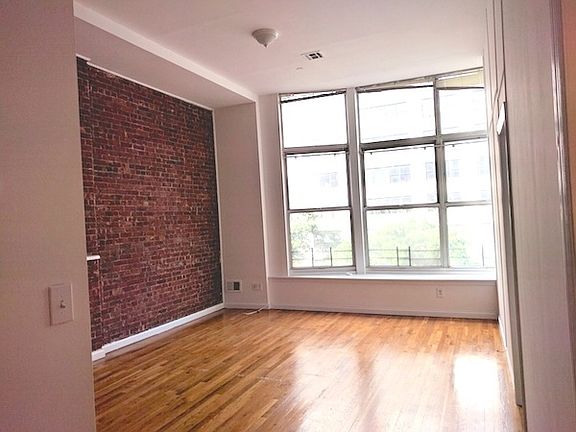 2nd image of 28 E 14th St APT 3A