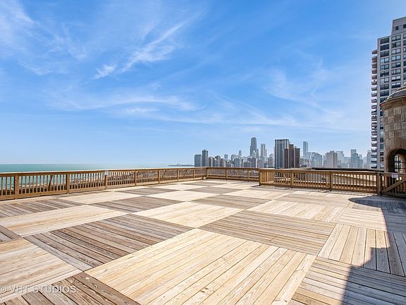 4th image of 2000 N Lincoln Park West Pkwy #803